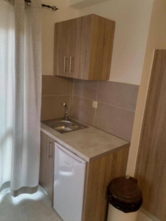 Romantza Apartments Agia Marina Exterior foto