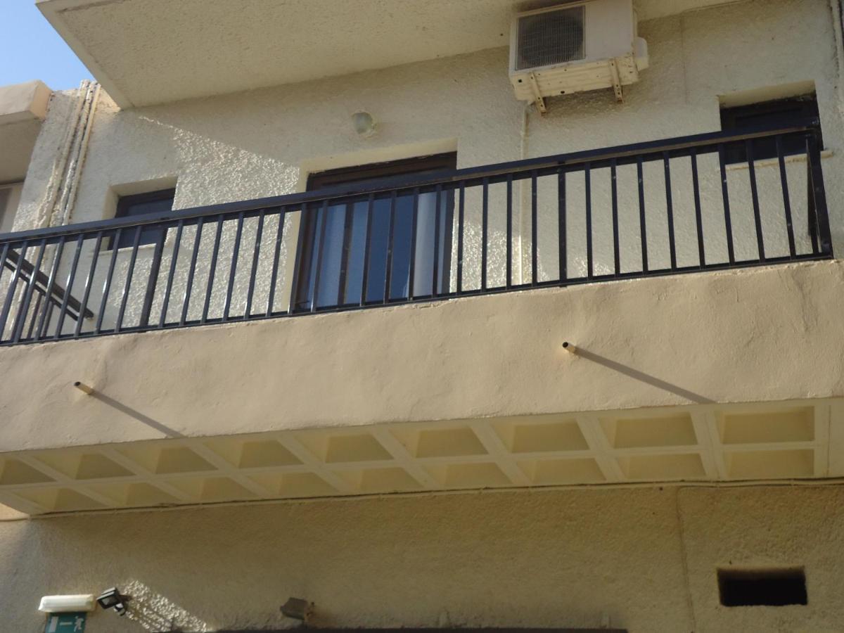 Romantza Apartments Agia Marina Exterior foto