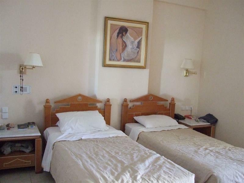 Romantza Apartments Agia Marina Exterior foto